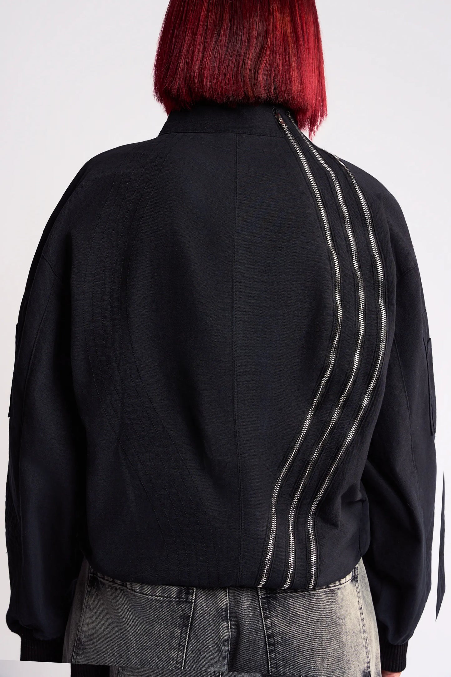 Curved Zipper jacket