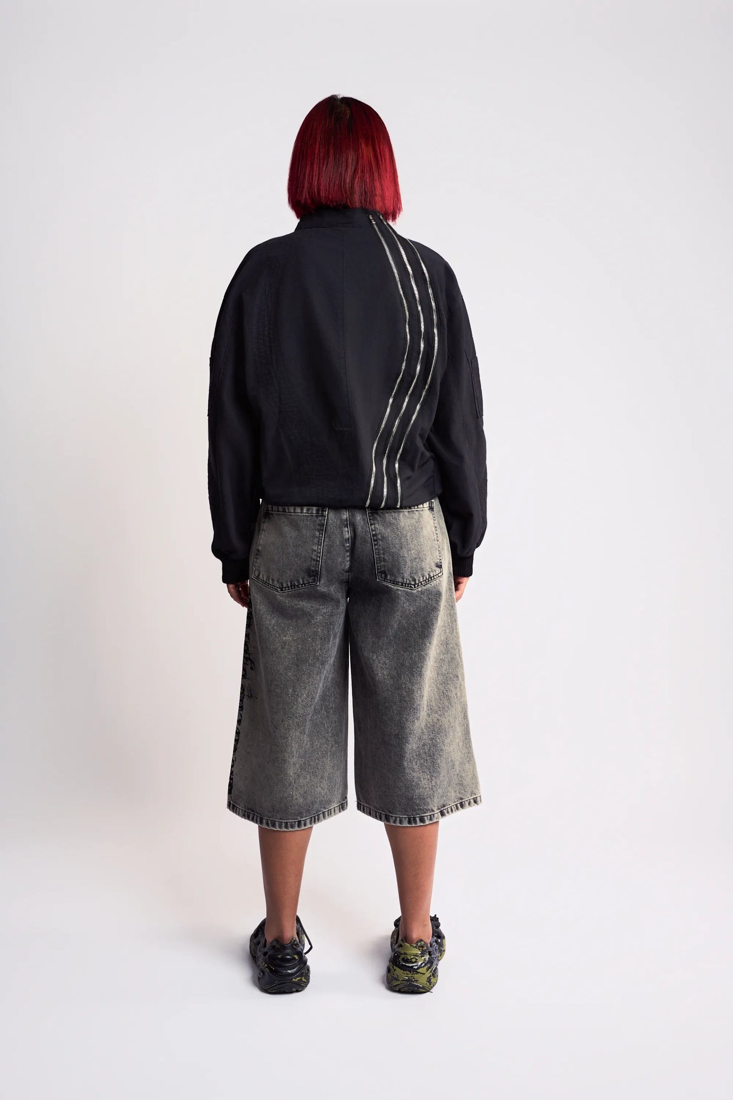 Curved Zipper jacket