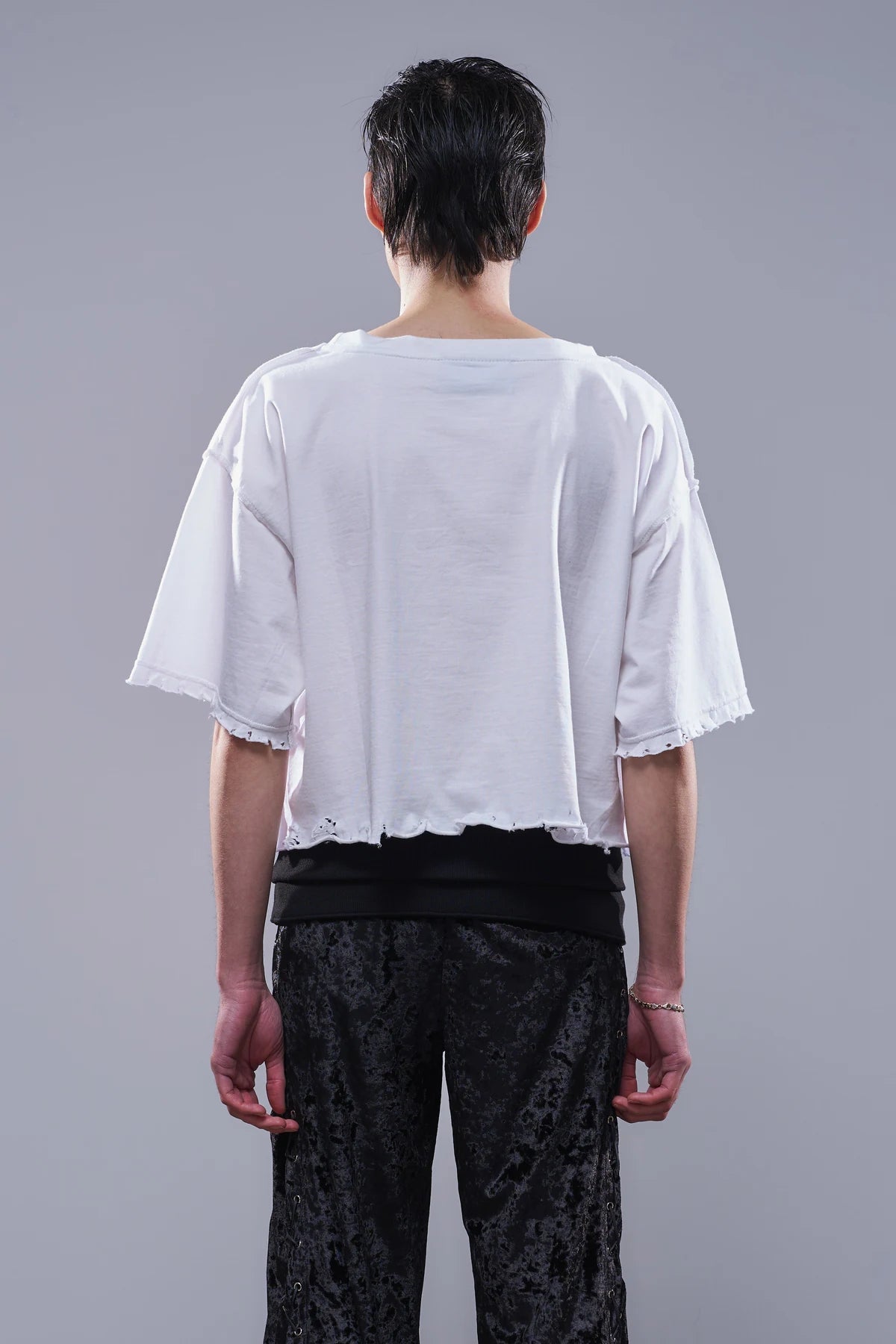 'Humans Kill Humans' Cropped T-Shirt White