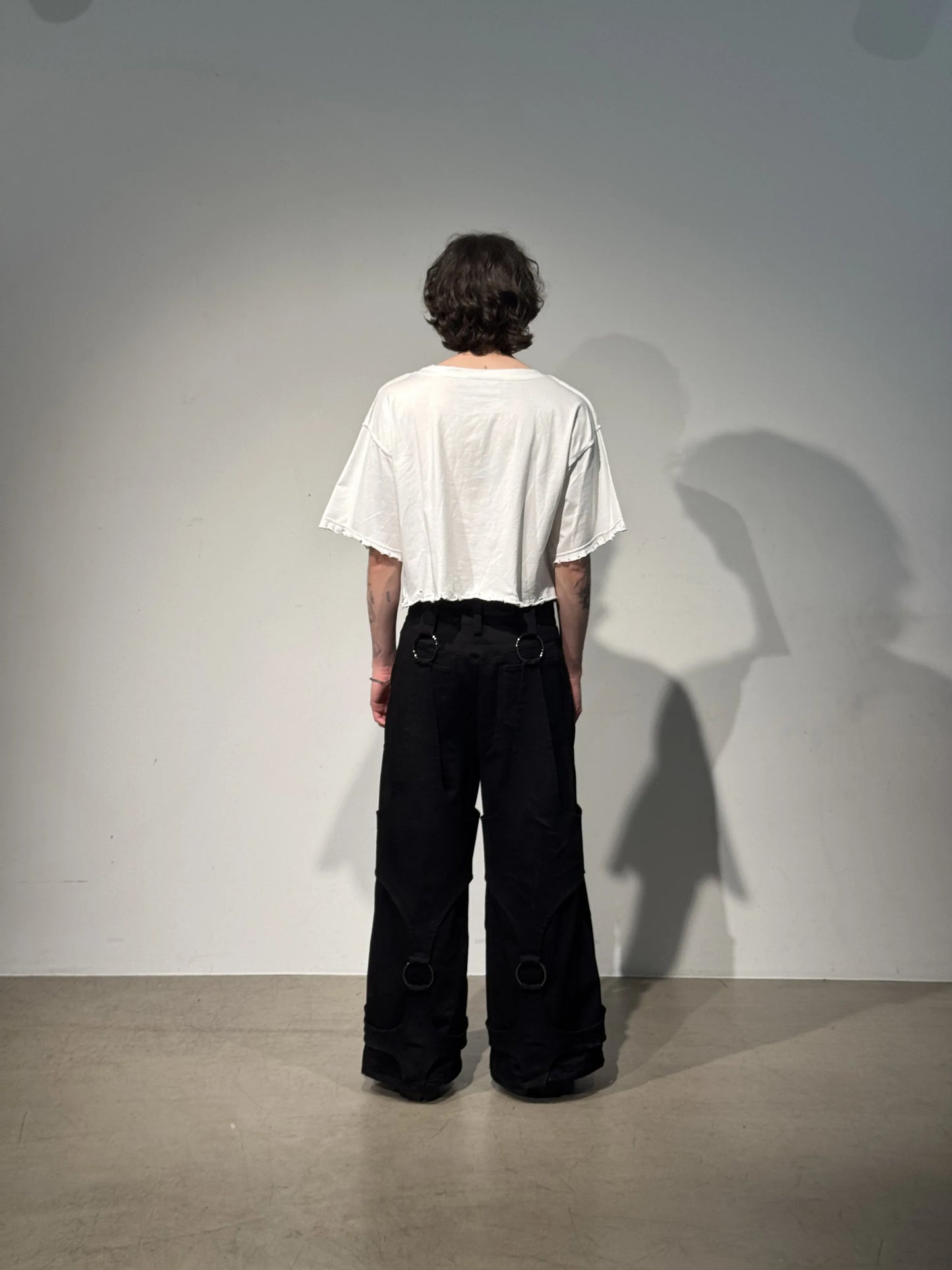 Humans Kill Humans' Cropped T-Shirt